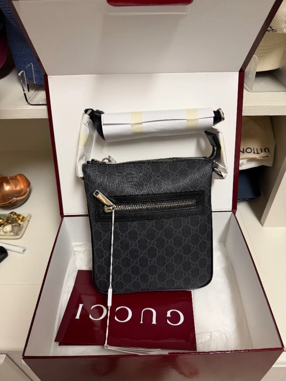 GG Black small messenger bag